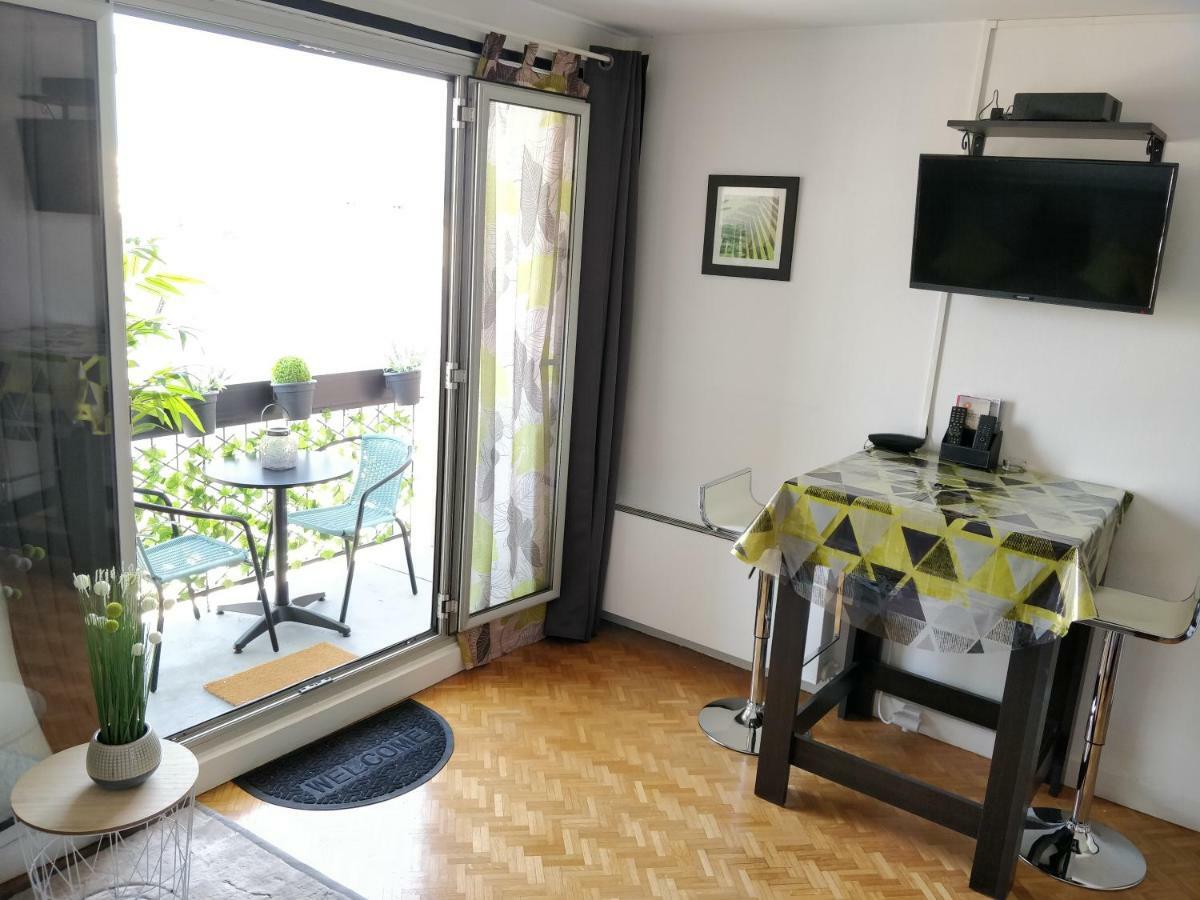 Le Parisien T1Antony-Berny By Beds4Wanderlust - 35M2 Avec Balcon - Aeroport Orly 5Miles - Train Station Rer B Orlyval 1Mile Apartment Exterior photo